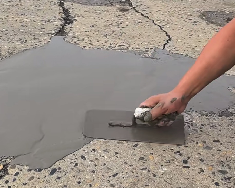 思茅CGM 高效薄层道路修补料（CGM 道路抢修料）